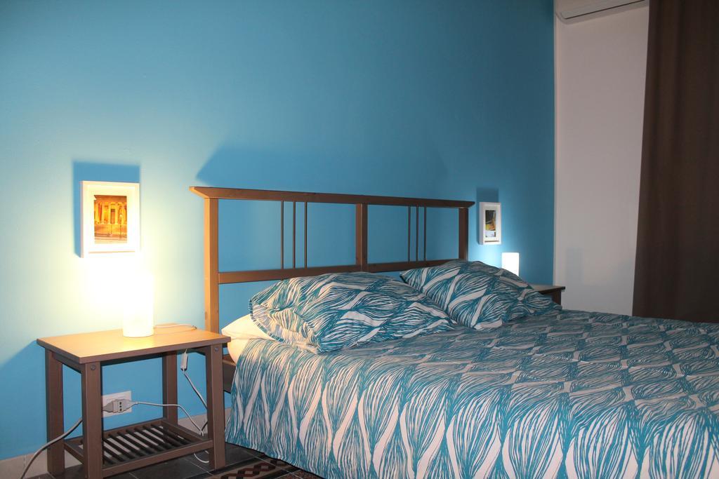 B&B Nica Domus パレルモ エクステリア 写真